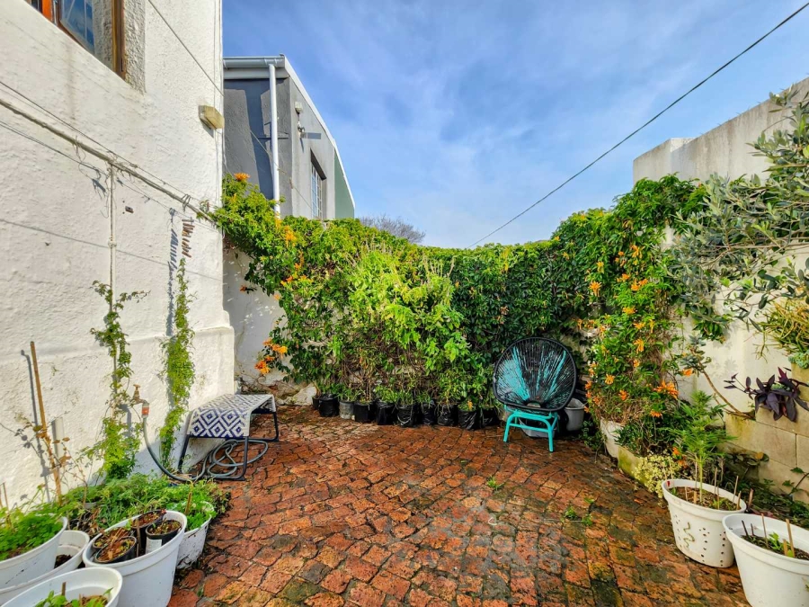 3 Bedroom Property for Sale in Woodstock Western Cape